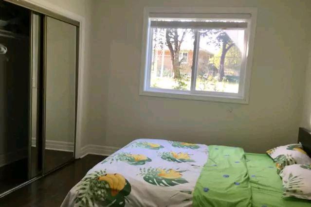 Private Rooms 5 Min Finch West Subway - York University Toronto Esterno foto