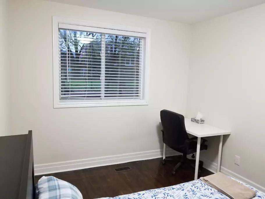 Private Rooms 5 Min Finch West Subway - York University Toronto Esterno foto