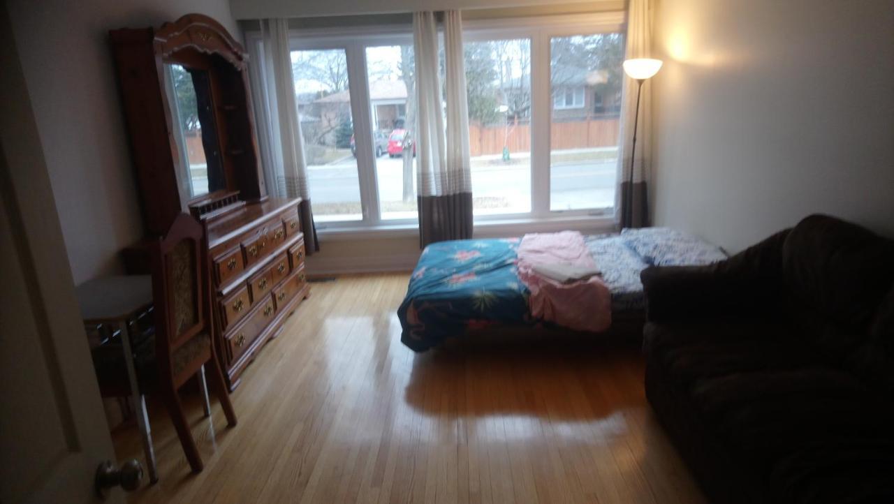 Private Rooms 5 Min Finch West Subway - York University Toronto Esterno foto