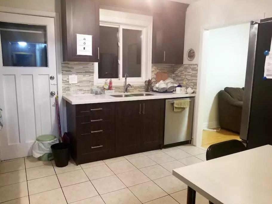 Private Rooms 5 Min Finch West Subway - York University Toronto Esterno foto